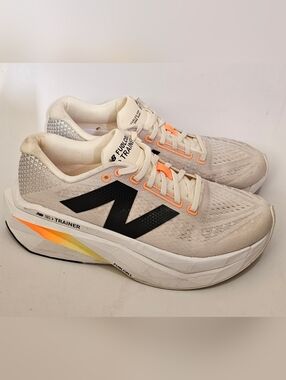 Women's New Balance Fuelcell Rebel 4 size 10.5